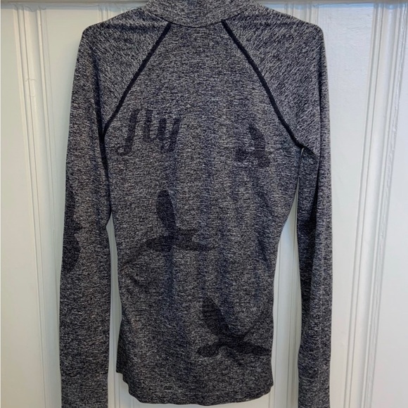Oiselle Fly Out Full Zip Jacket - Picture 2 of 5